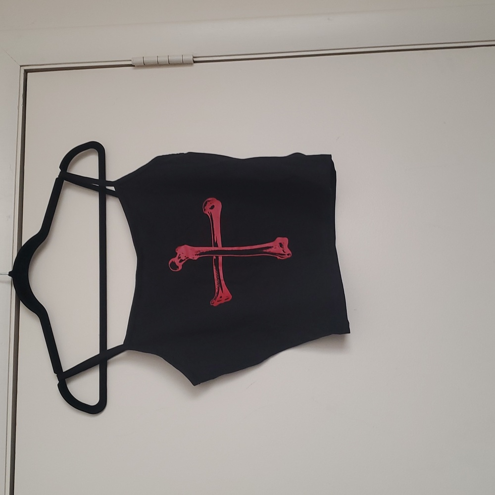 Hot Topic Black and Red Mesh Crop Top - Picture 12 of 16
